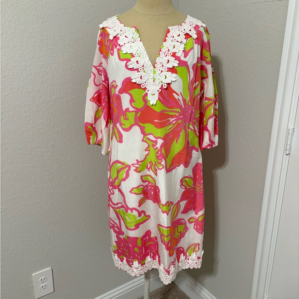 Lilly Pulitzer Vibrant Floral Lace dress